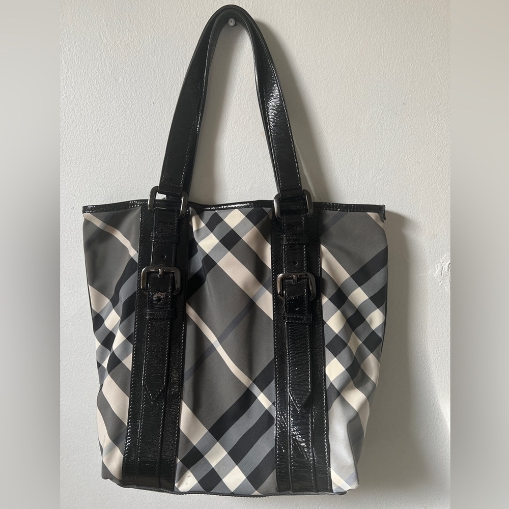 Burberry tote